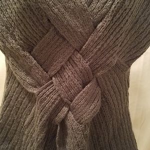 Chunky Short Sleeved Sweater Size Small